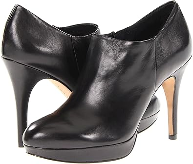 Vince Camuto Elvin