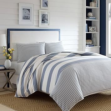Nautica - King Comforter Set, Soft Yarn-Dyed Cotton Bedding, Medium Weight for Year Round Use, 3 Piece Bed Set with Matching Pillowcases (Fairwater Blue)