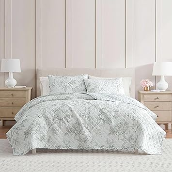 Martha Stewart - King Quilt Set, 100% Cotton Reversible Bedding Set, Incredibly Soft Feel for Year Round Comfort, 3 Piece Bed Set with Matching Pillowcases (Vine Flora Green)