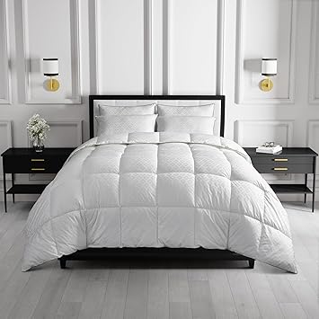 kate spade new york Spade Floral King Comforter, Down Alternative Comforter with Jacquard Spade Floral Design, 400 Thread Count and 100% Cotton, All Season Bedding, Machine Washable, White